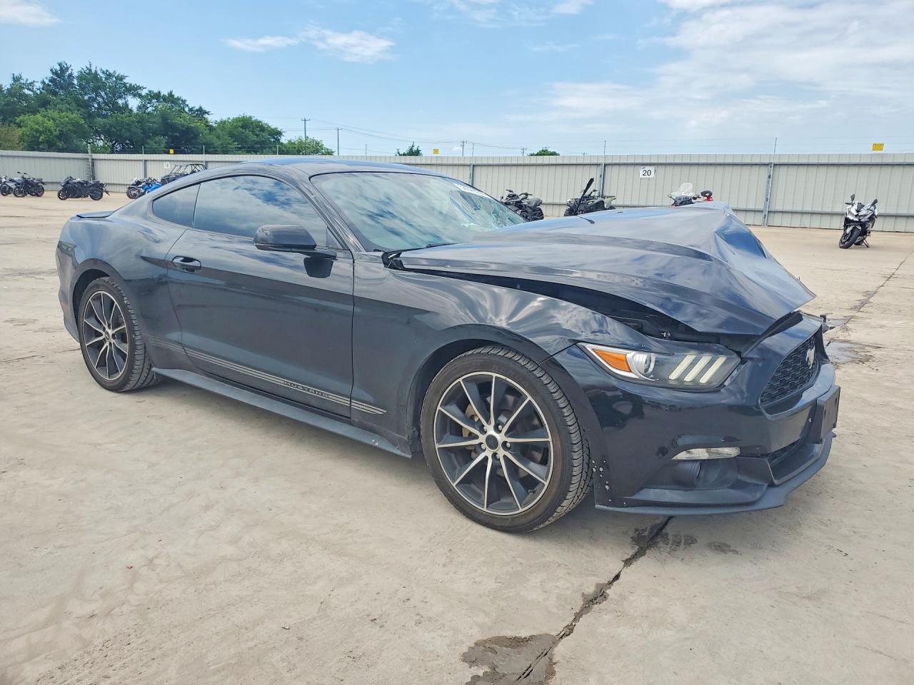 2017 Ford Mustang - Image 4