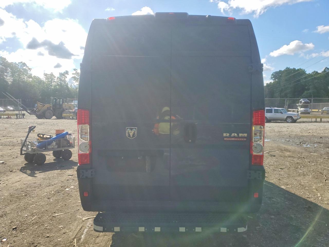 2021 Ram Promaster 3500 Delivery Van - Фото 6