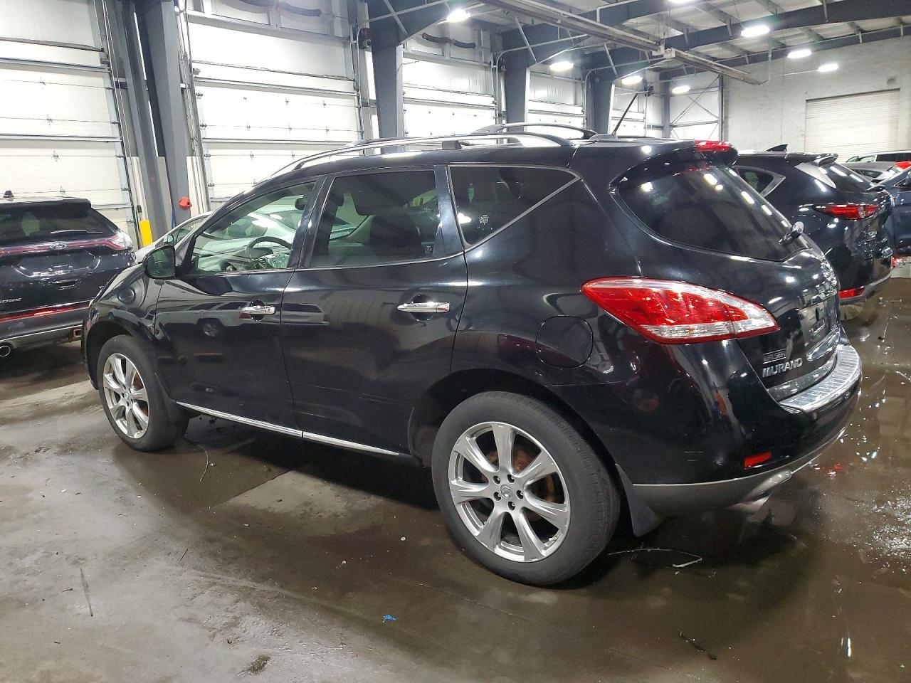 2012 Nissan Murano S - Image 2