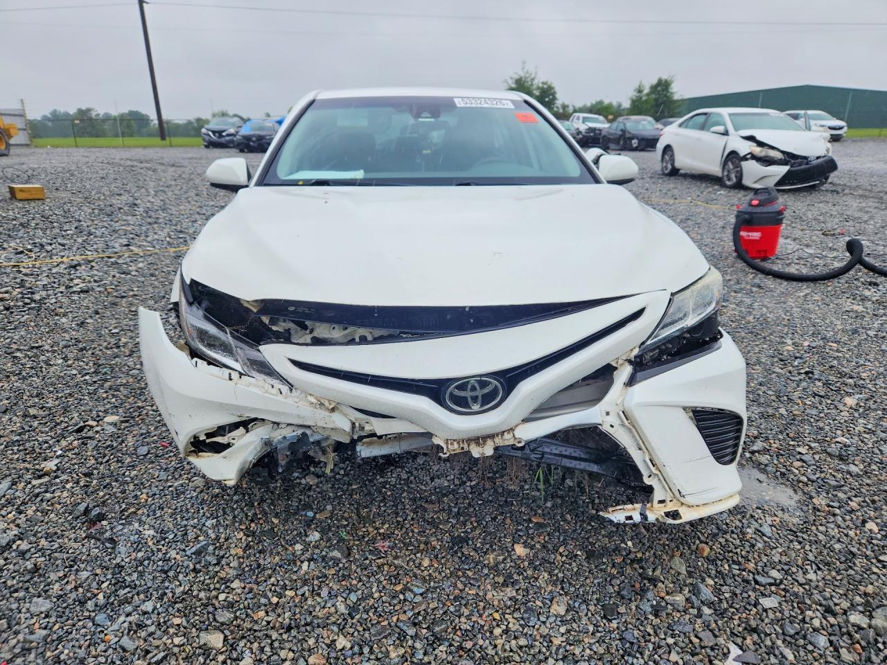 2020 Toyota Camry Se - Image 5