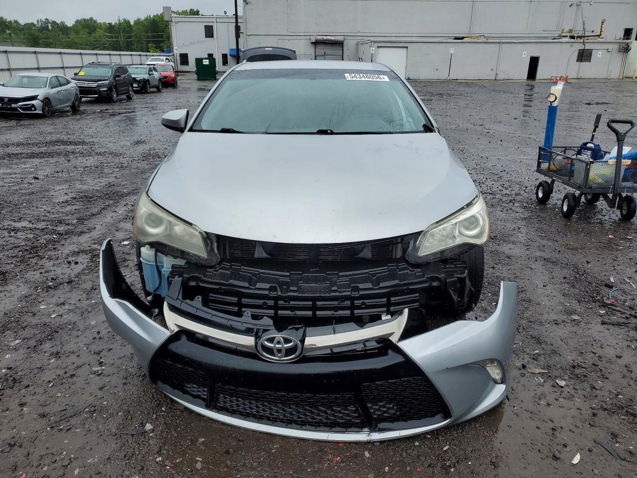 2017 Toyota Camry Se - Image 5