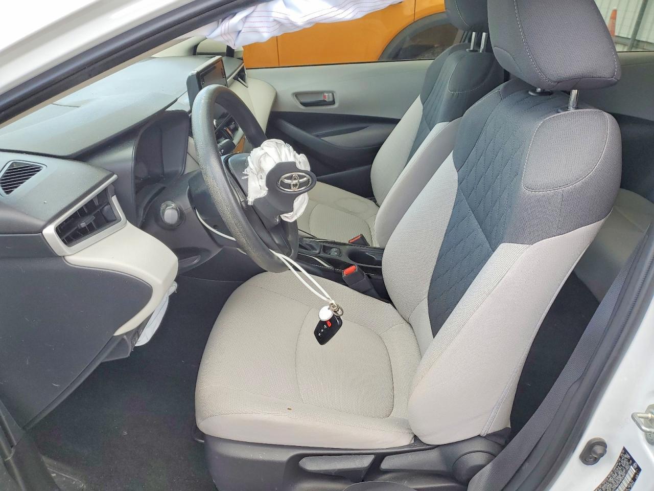 2022 Toyota Corolla Le - Image 7