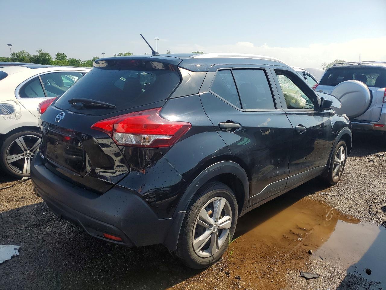 2018 Nissan Kicks S - Фото 3