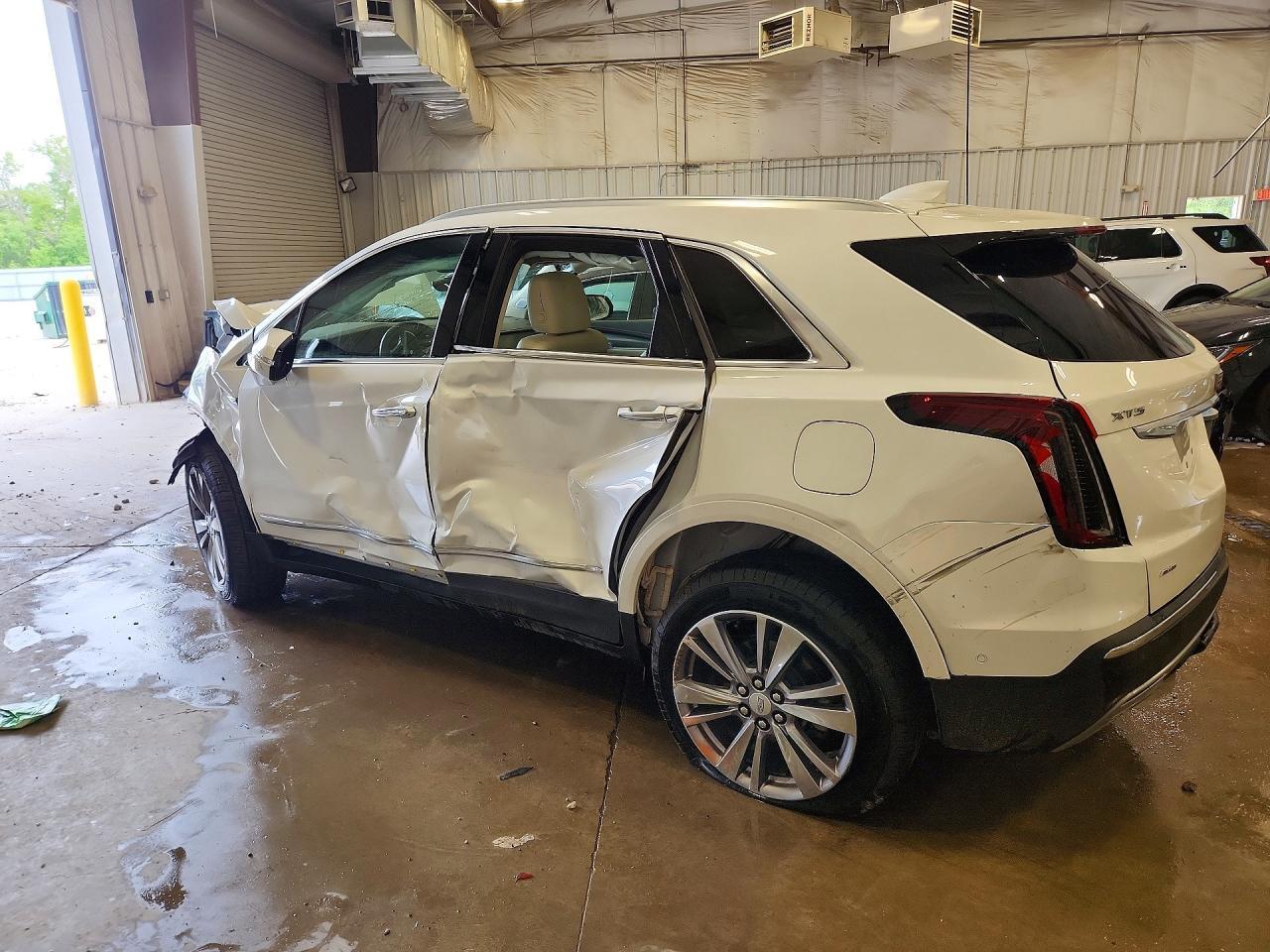 2025 Cadillac Xt5 Premium Luxury - Фото 2