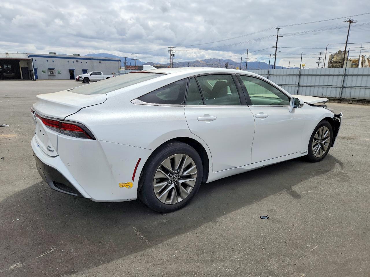 2022 Toyota Mirai Xle - Image 3