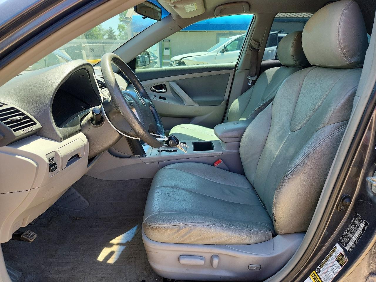 2008 Toyota Camry Le - Image 7