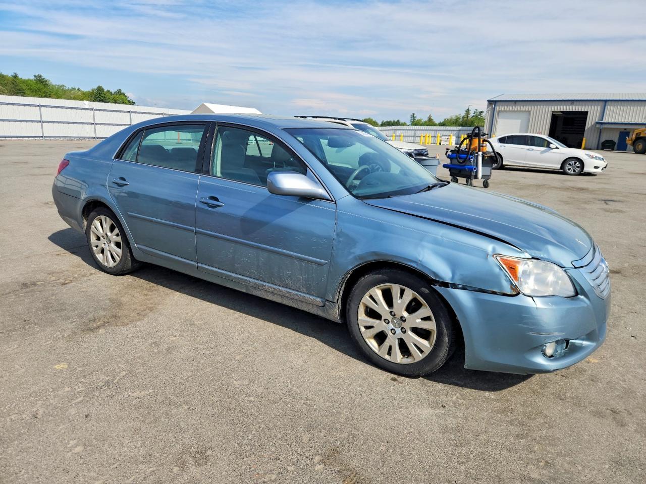 2009 Toyota Avalon Xls - Image 4