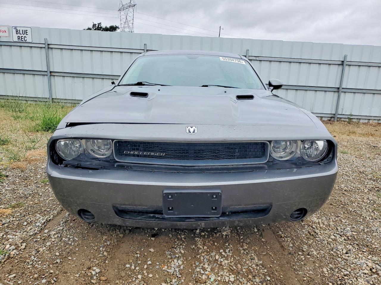 2010 Dodge Challenger Se - Image 5
