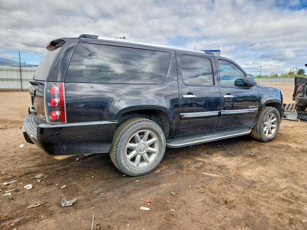 2008 GMC Yukon Xl Denali - Image 3