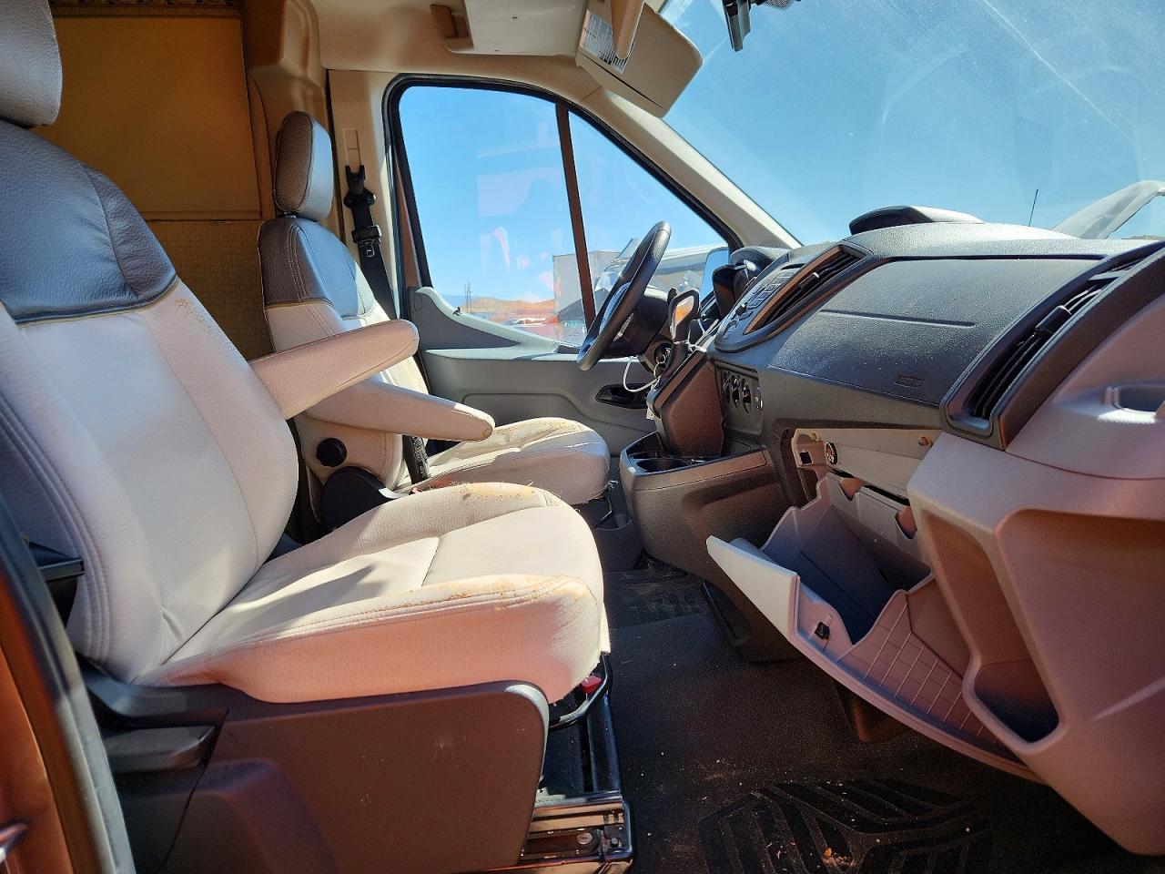 2016 Winnebago Fuse Rv - Фото 5