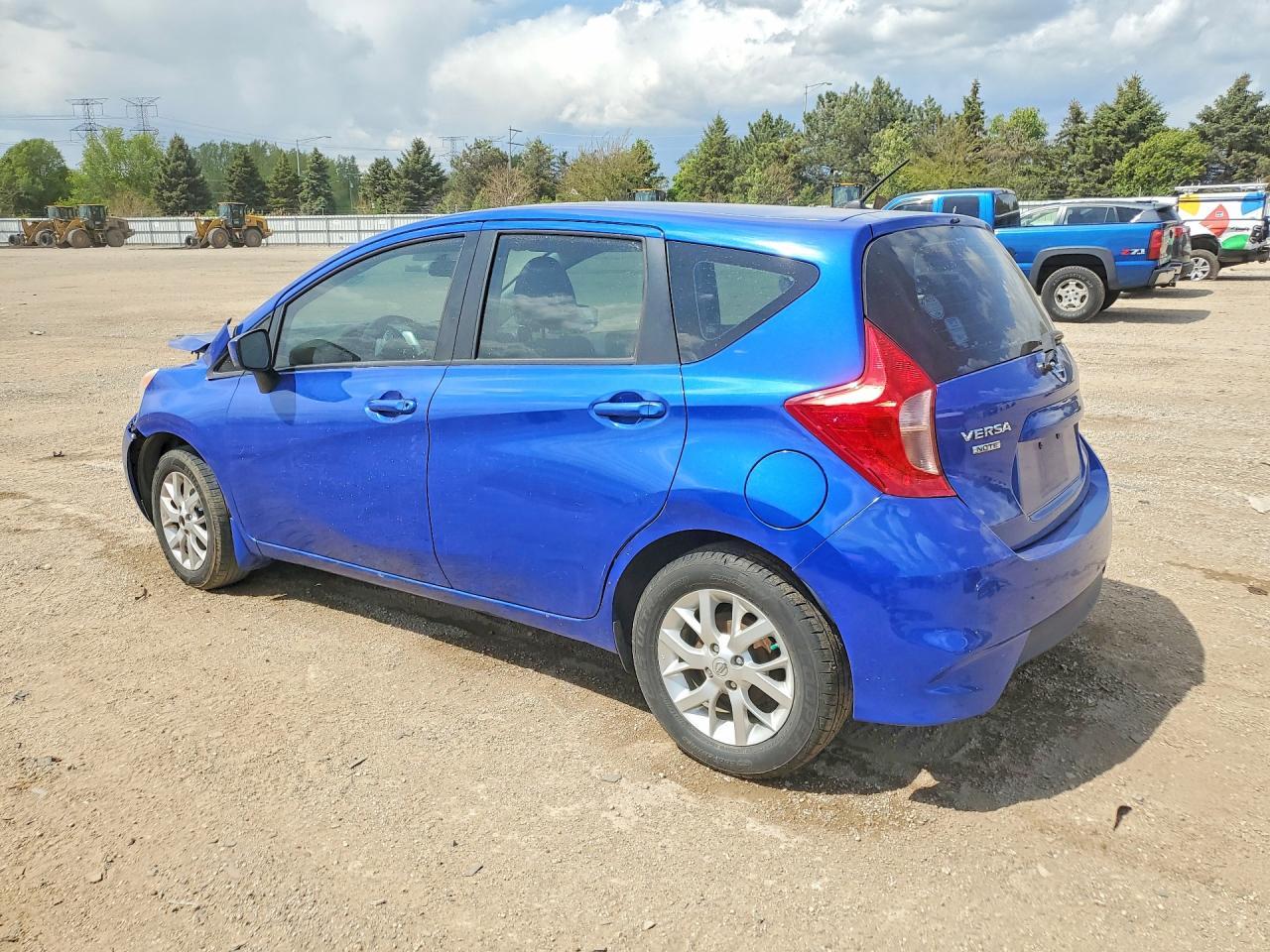 2015 Nissan Versa Note Sv - Фото 2