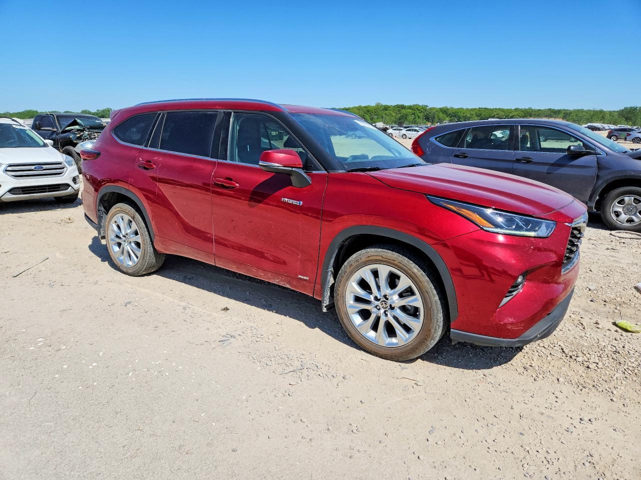 2021 Toyota Highlander Hybrid Limited - Image 4