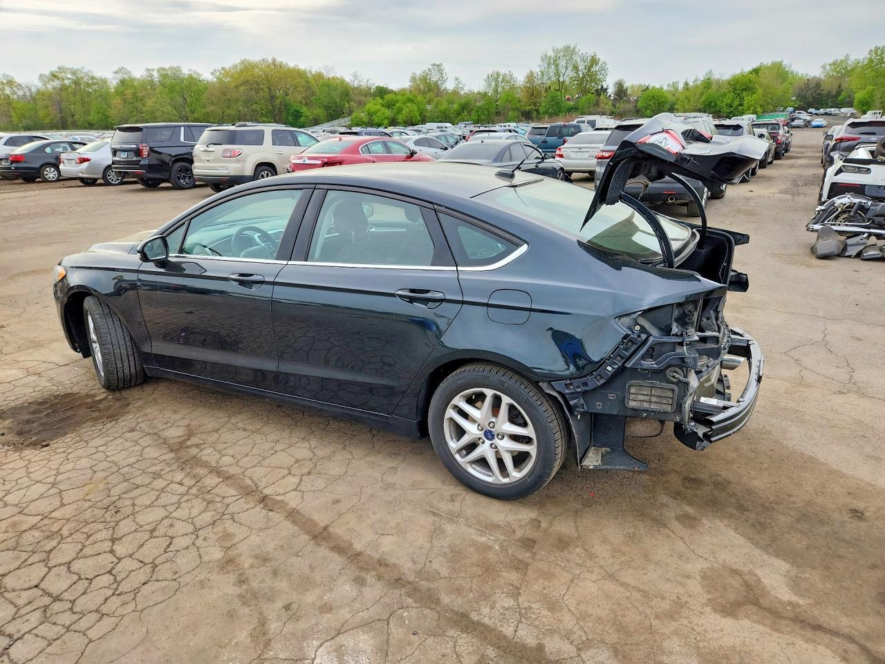 2014 Ford Fusion Se - Фото 2