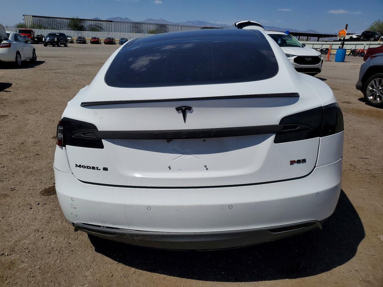 2014 Tesla Model S - Фото 6