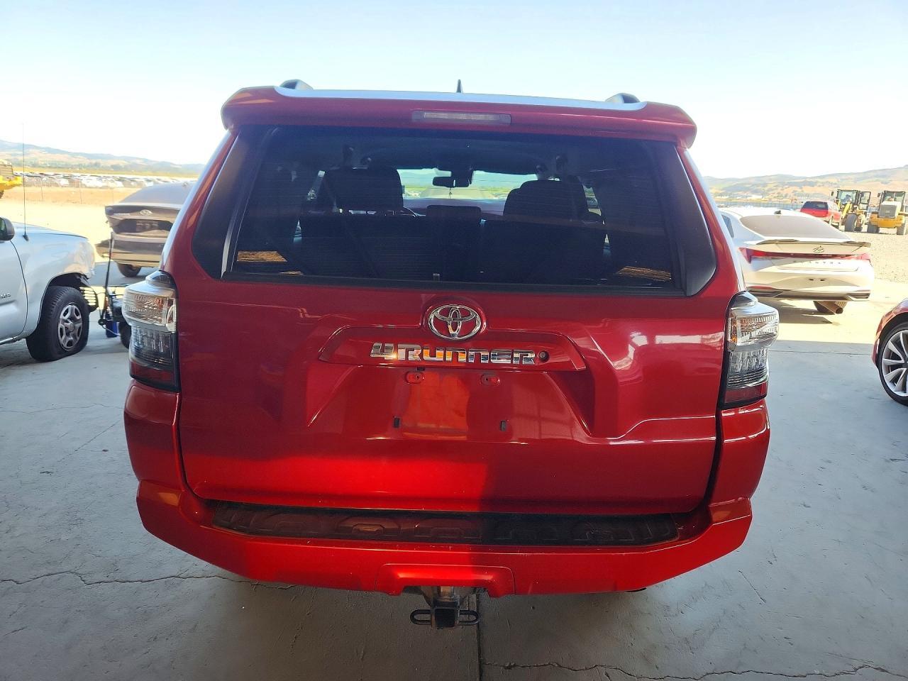 2021 Toyota 4Runner Sr5 - Image 6