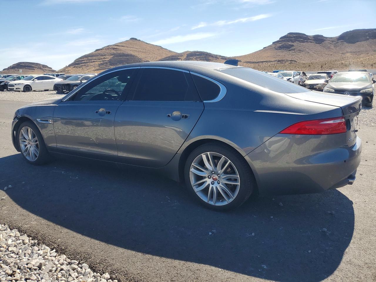 2017 Jaguar Xf Prestige - Image 2