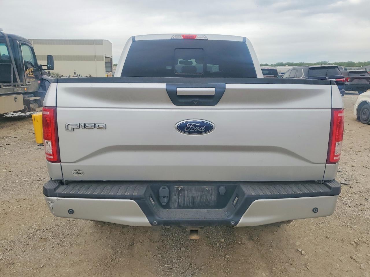 2016 Ford F150 Supercrew - Image 6