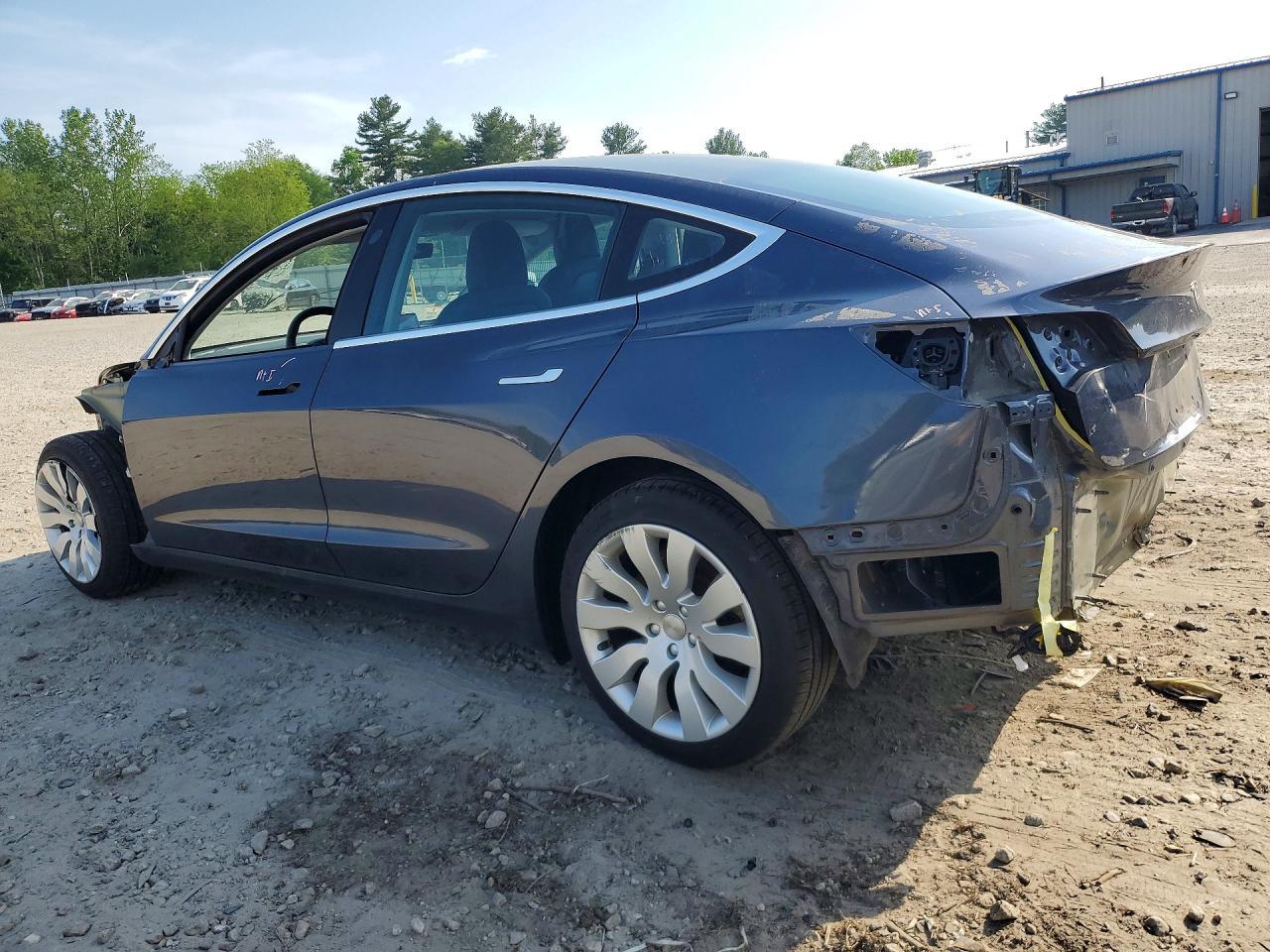 2018 Tesla Model 3 - Фото 2