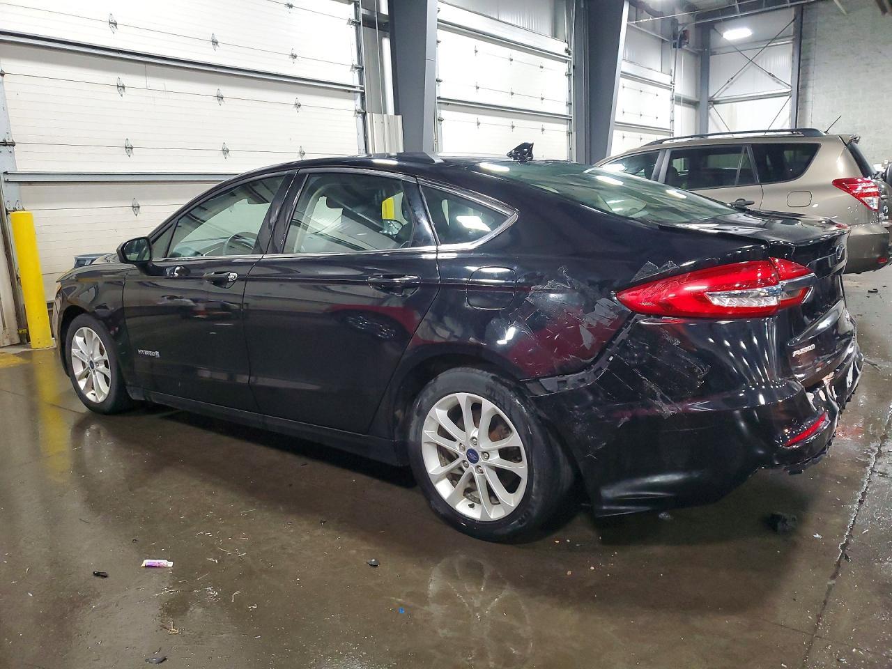2019 Ford Fusion Se - Фото 2
