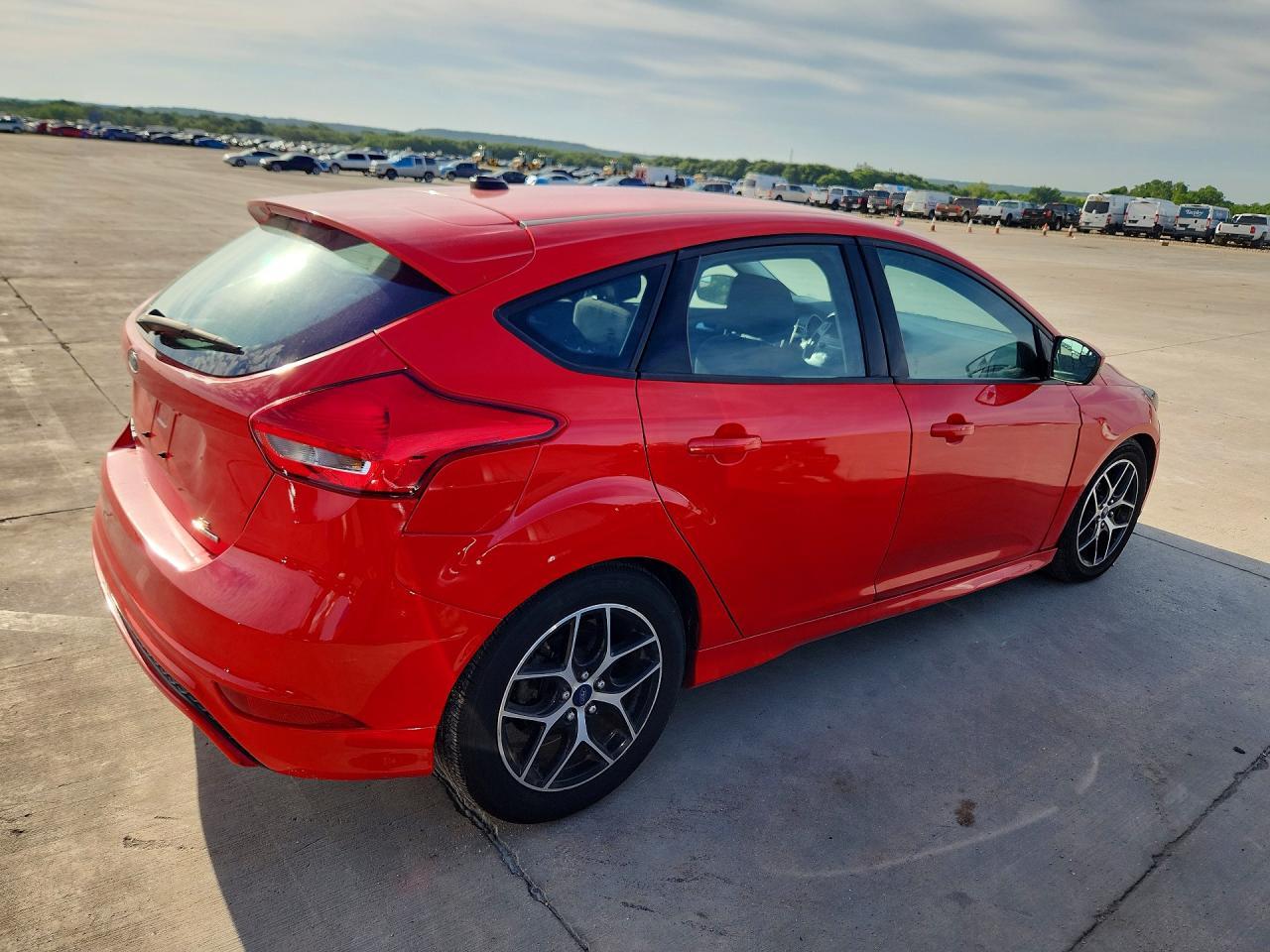 2015 Ford Focus Se - Image 3