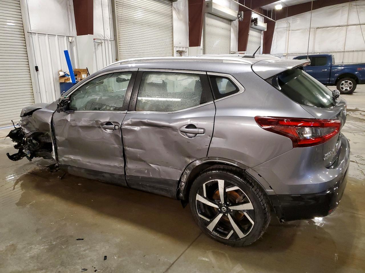 2021 Nissan Rogue Sport Sl - Image 2