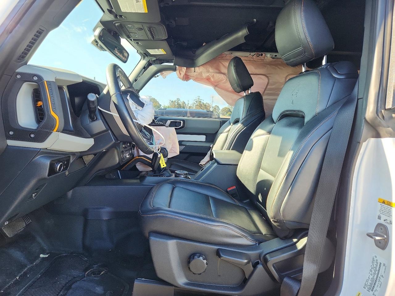2023 Ford Bronco Base - Image 7