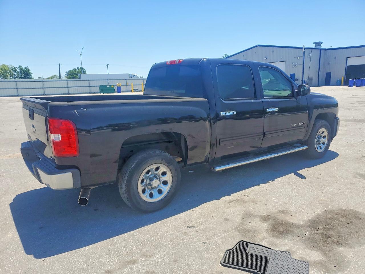 2010 Chevrolet Silverado C1500 Ls - Image 3