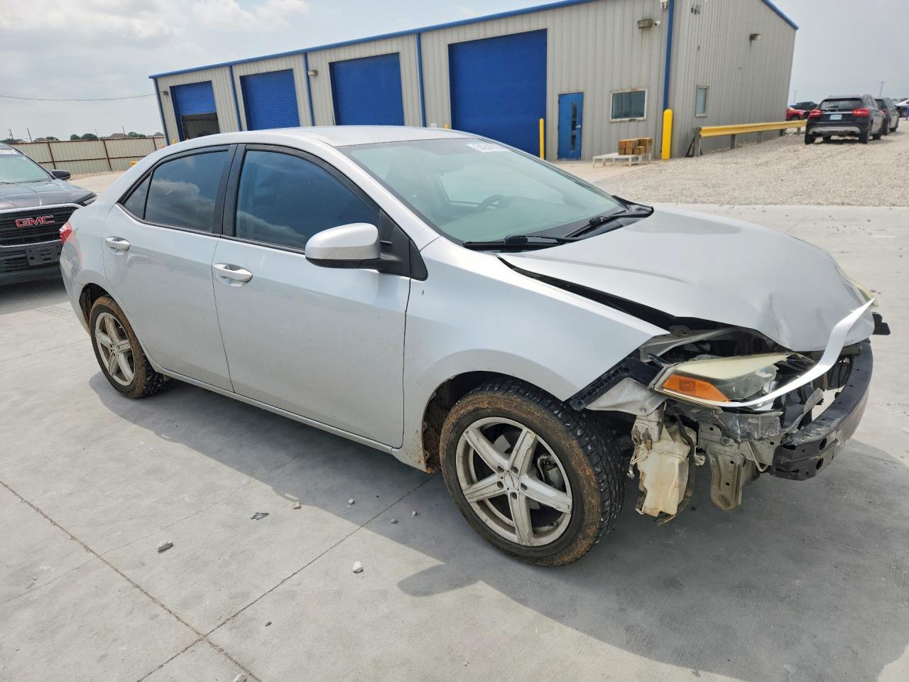 2015 Toyota Corolla Le - Image 4
