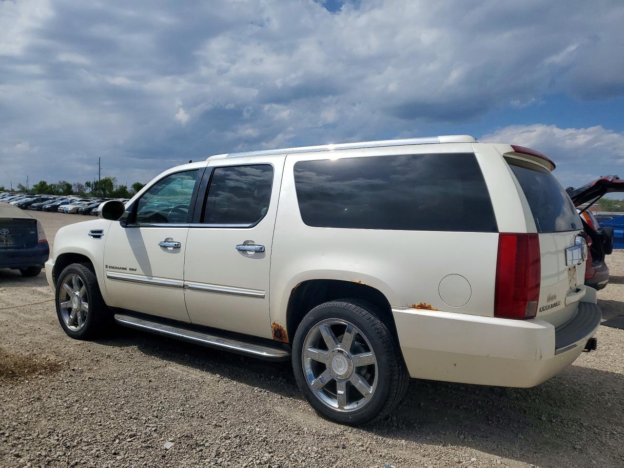 2007 Cadillac Escalade V - Фото 2