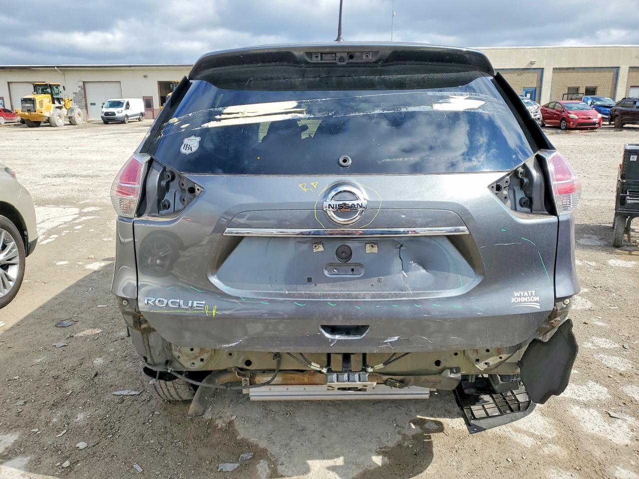 2015 Nissan Rogue S - Фото 6