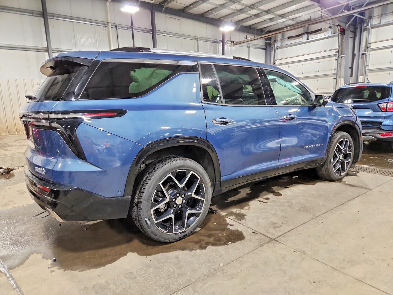 2026 Chevrolet Traverse High Country - Фото 3