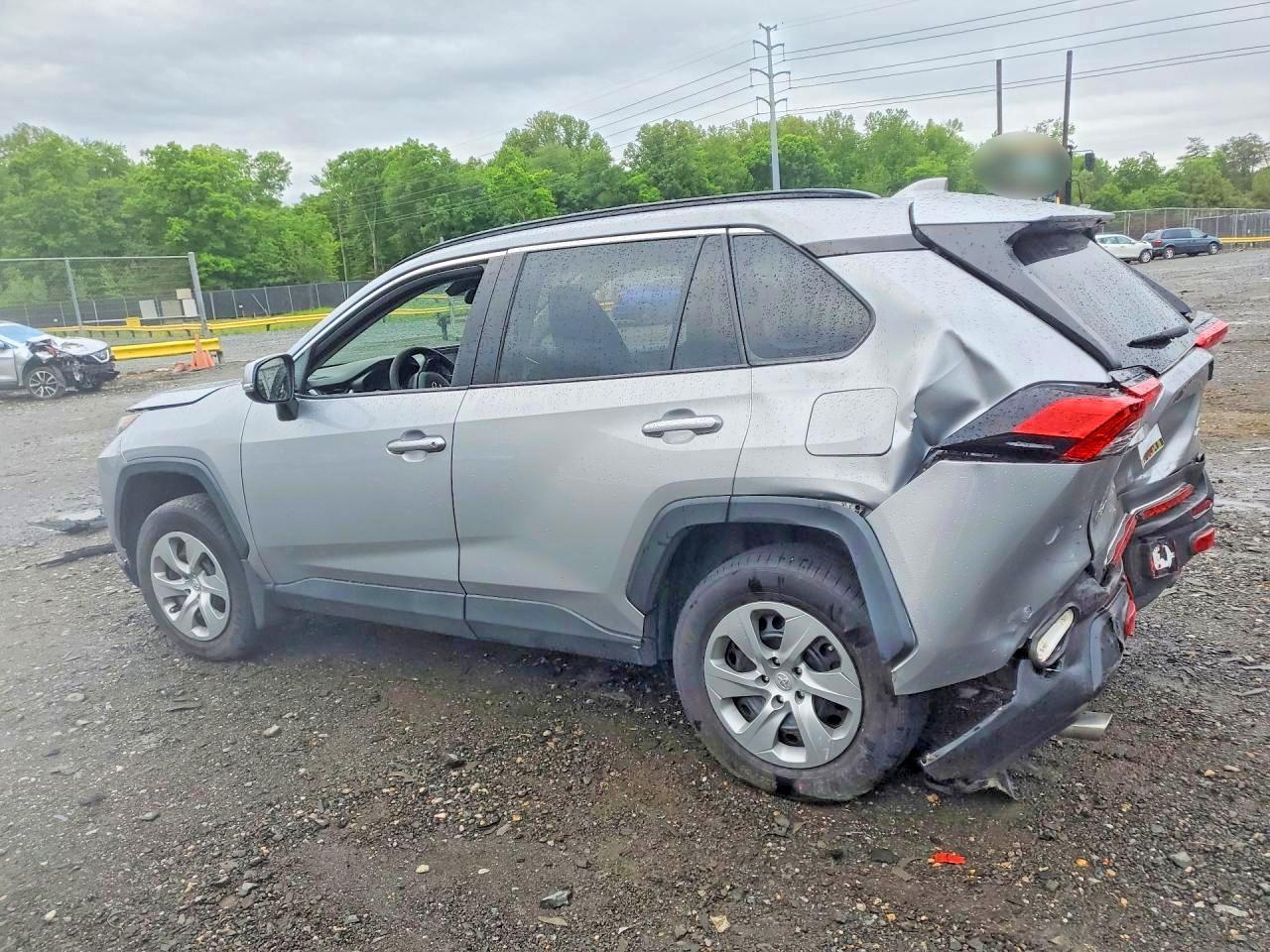 2021 Toyota Rav4 Le - Фото 2