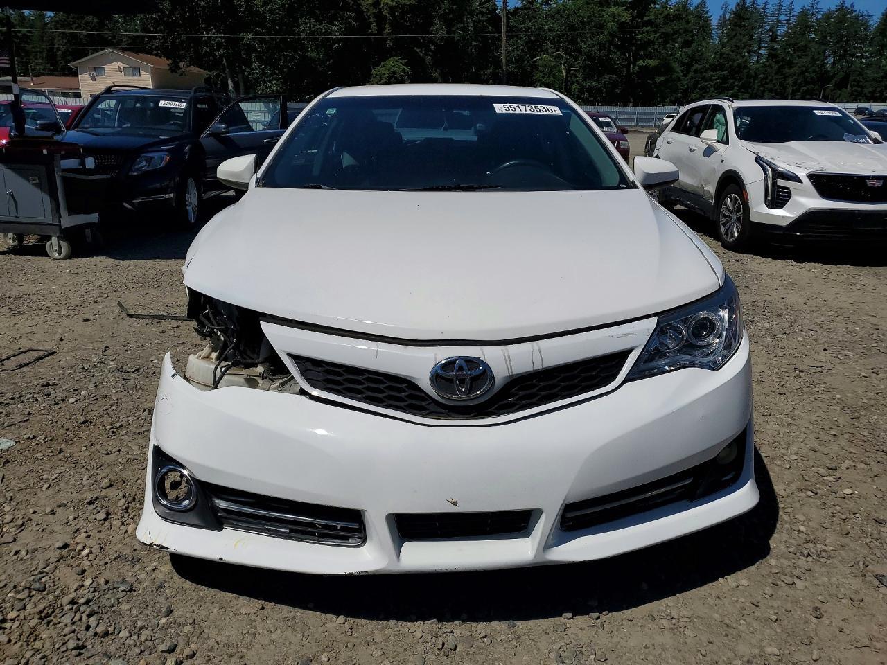 2014 Toyota Camry L - Image 5