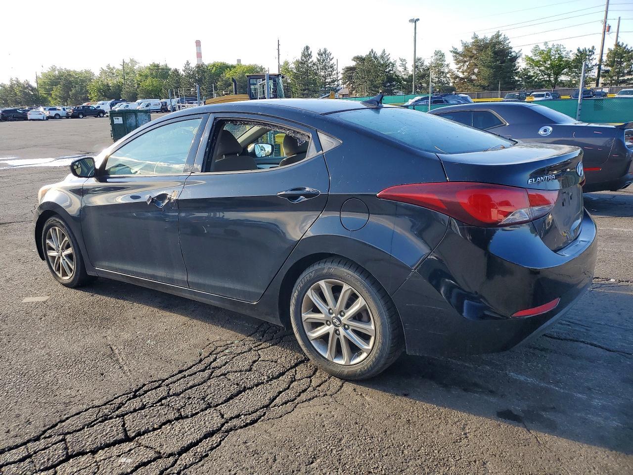 2014 Hyundai Elantra Se - Image 2