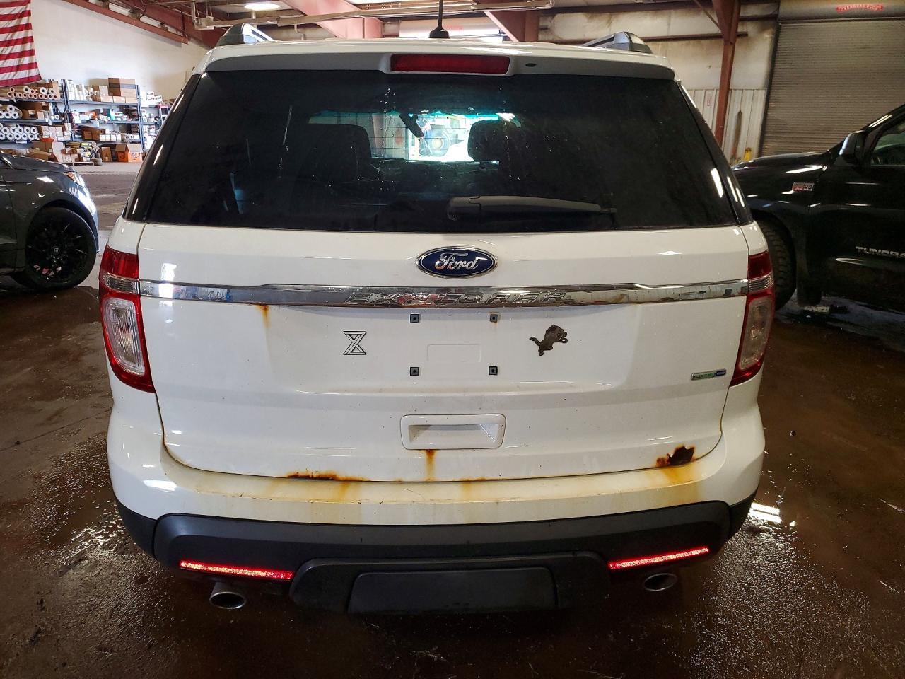2013 Ford Explorer - Фото 6