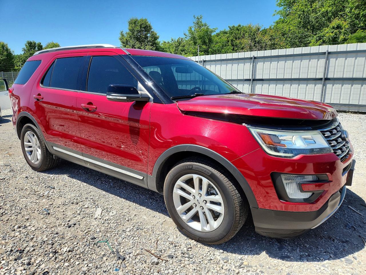 2016 Ford Explorer Xlt - Image 4