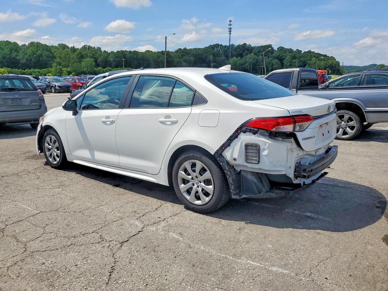2022 Toyota Corolla Le - Фото 2