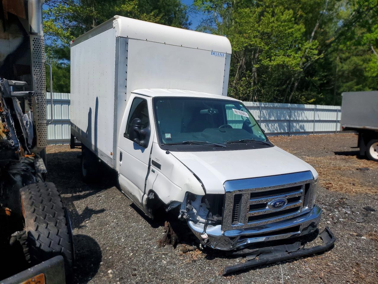 2017 Ford E350 Box Truck - Фото 4