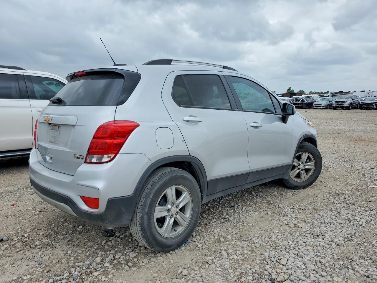 2022 Chevrolet Trax 1Lt - Фото 3