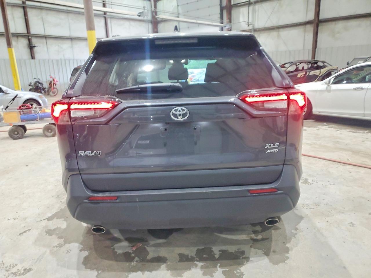 2025 Toyota Rav4 Xle - Фото 6