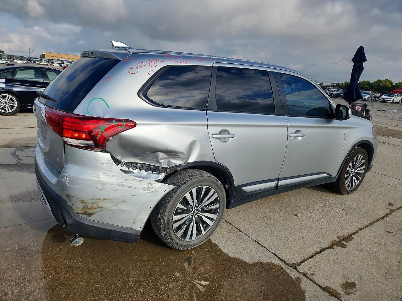 2020 Mitsubishi Outlander Se - Image 3