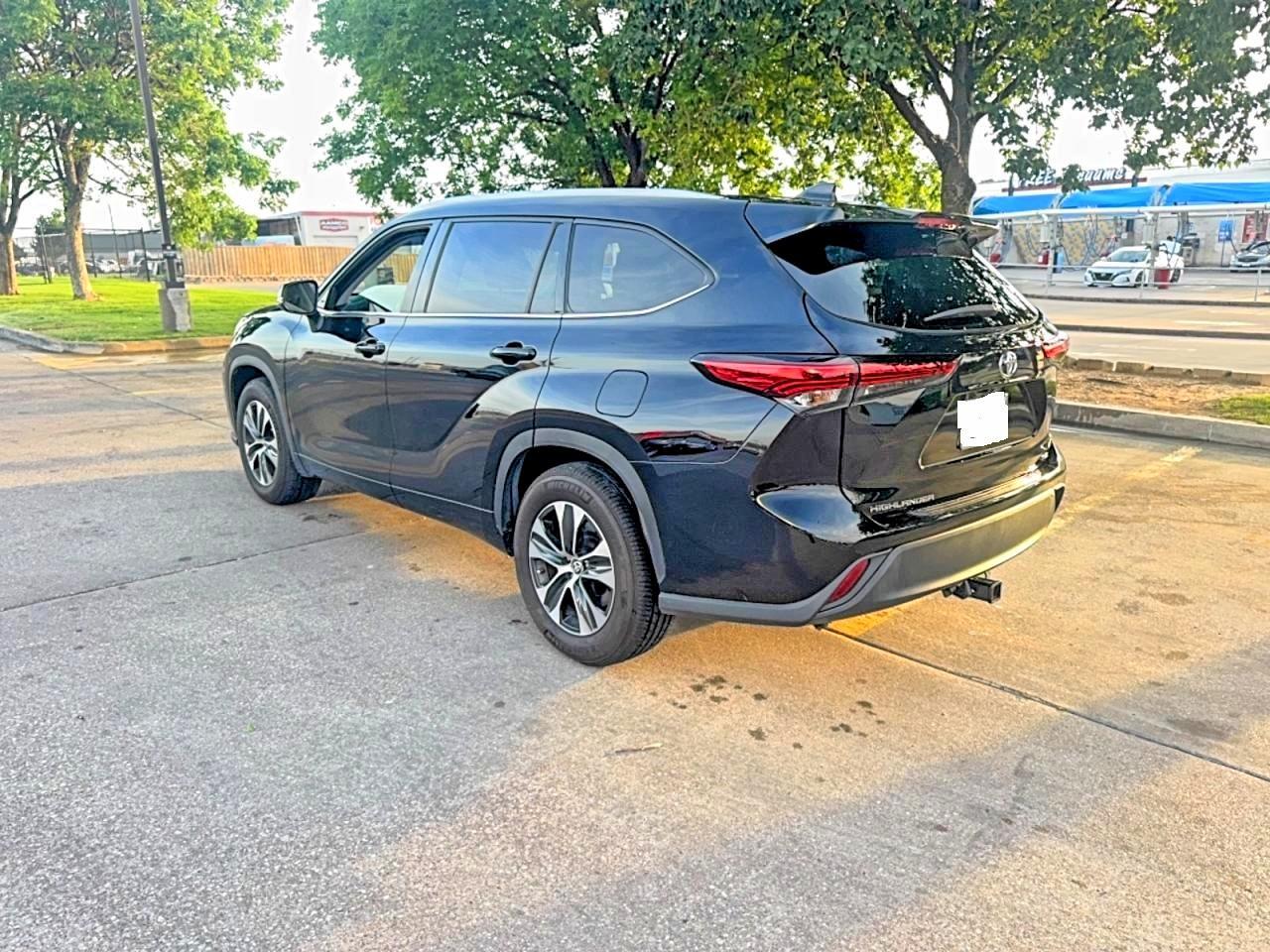 2022 Toyota Highlander Xle - Фото 3