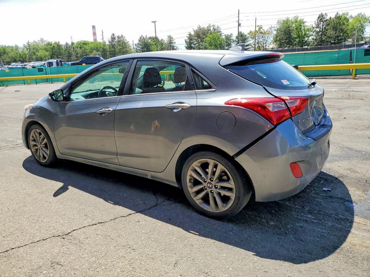 2016 Hyundai Elantra Gt Base - Фото 2