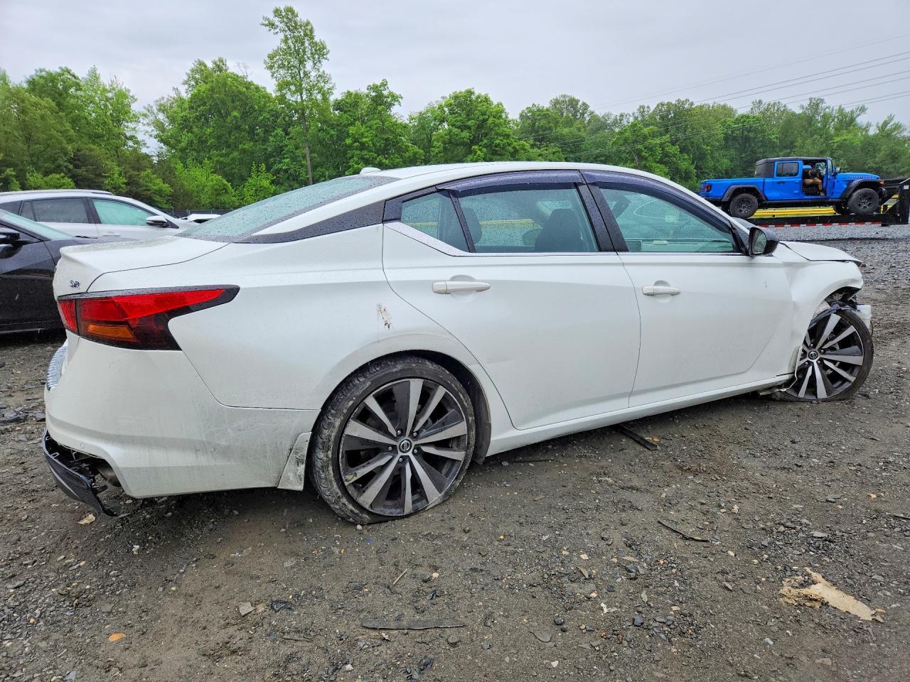 2022 Nissan Altima Sr - Фото 3