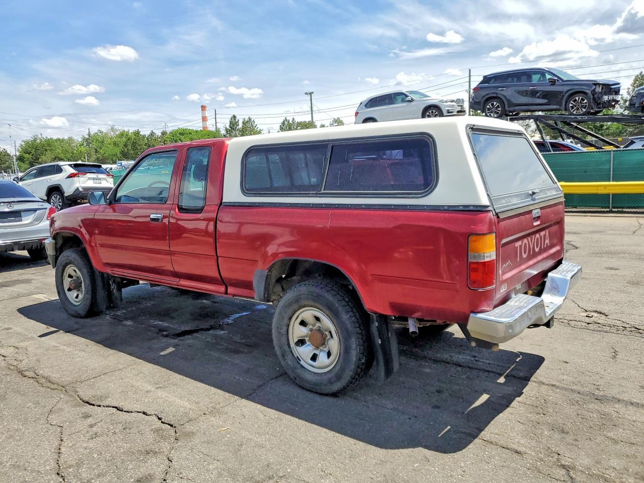 1990 Toyota Pickup Deluxe - Фото 2
