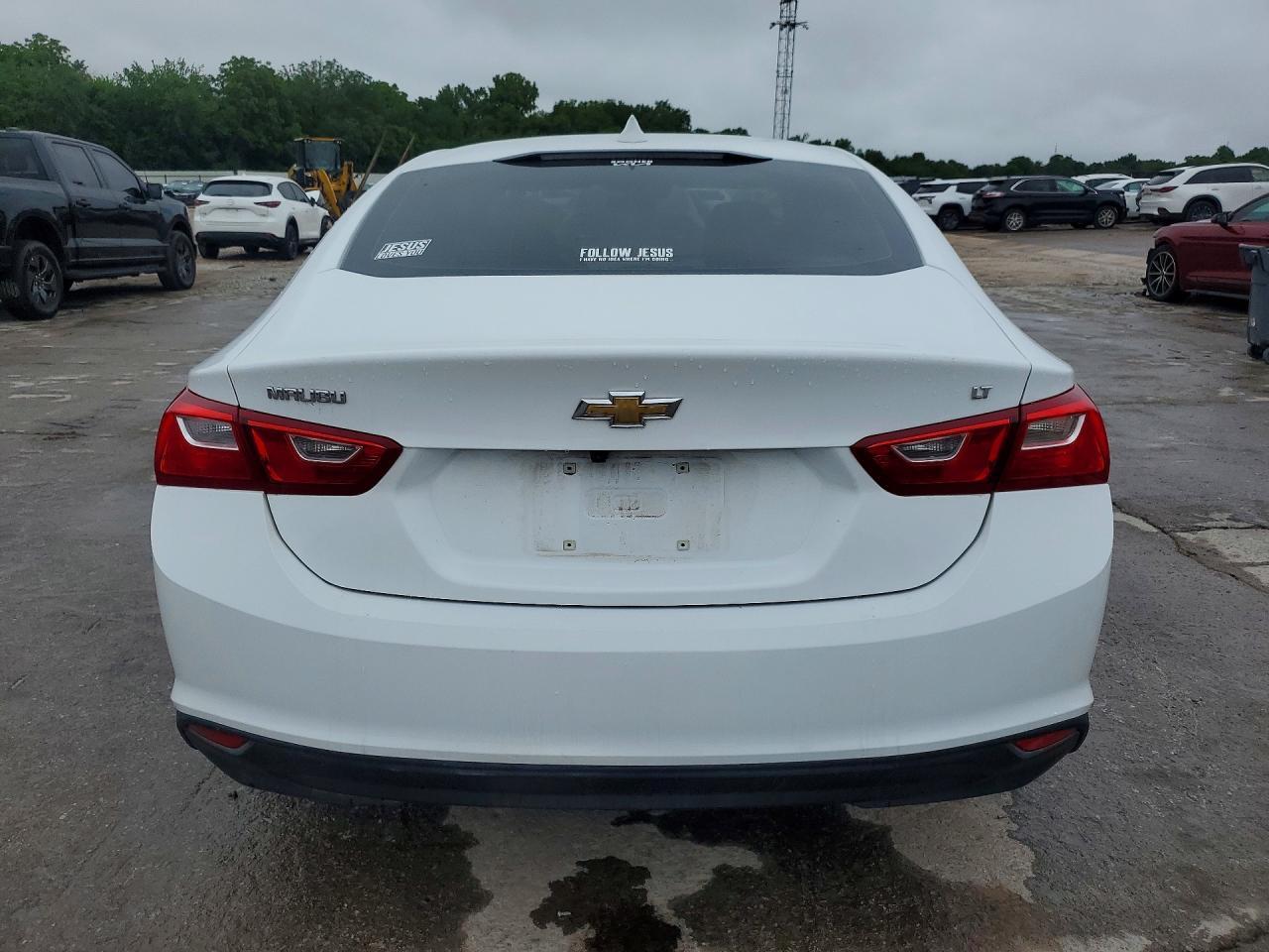 2023 Chevrolet Malibu - Image 6