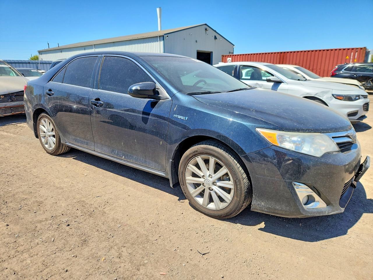 2014 Toyota Camry Hybrid Le - Фото 4