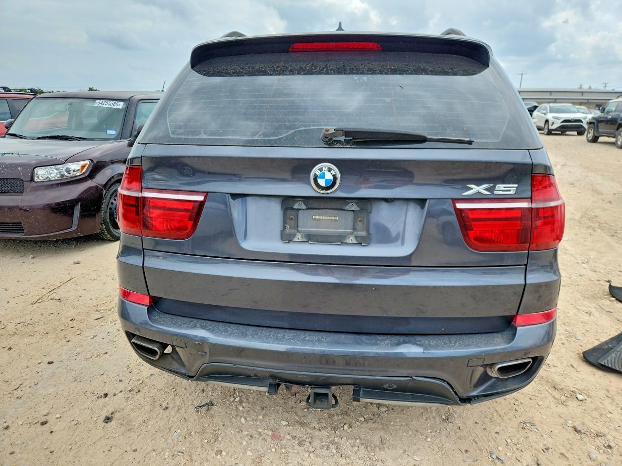 2011 BMW X5 xDrive50I - Image 6