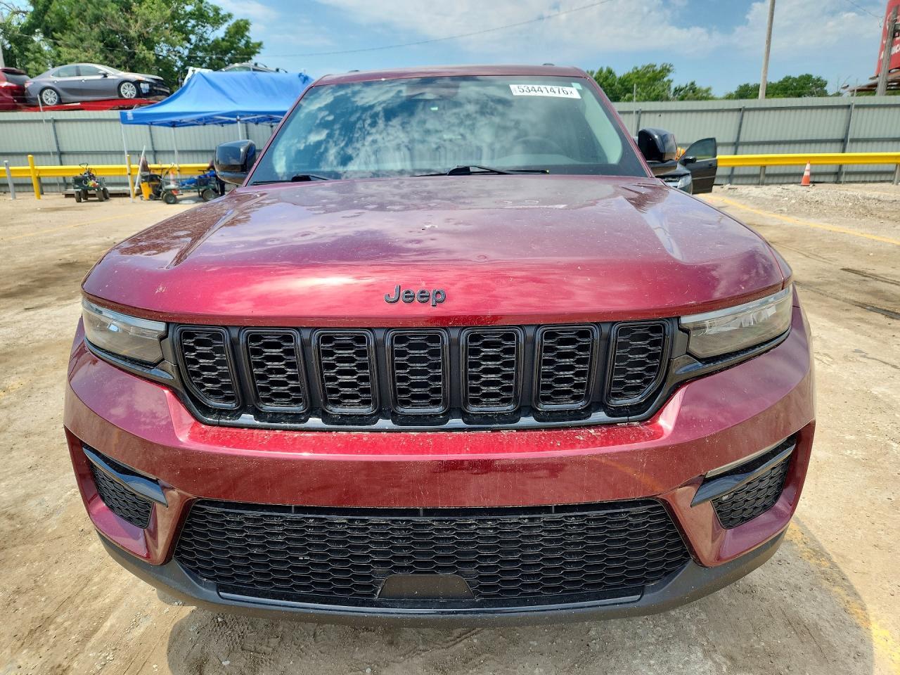 2023 Jeep Grand Cherokee Limited - Image 5