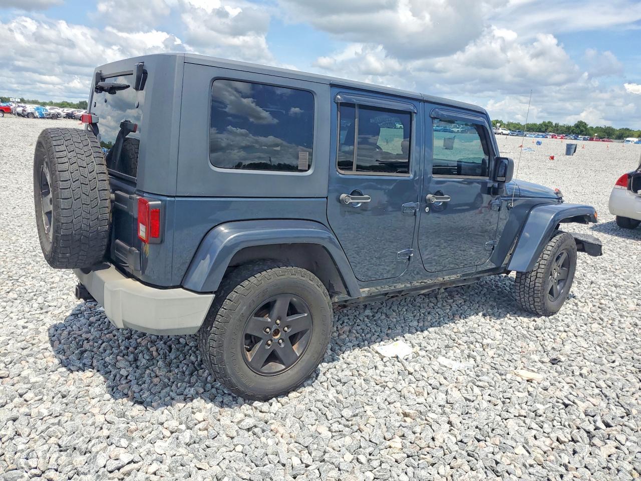 2008 Jeep Wrangler Unlimited Sahara - Фото 3